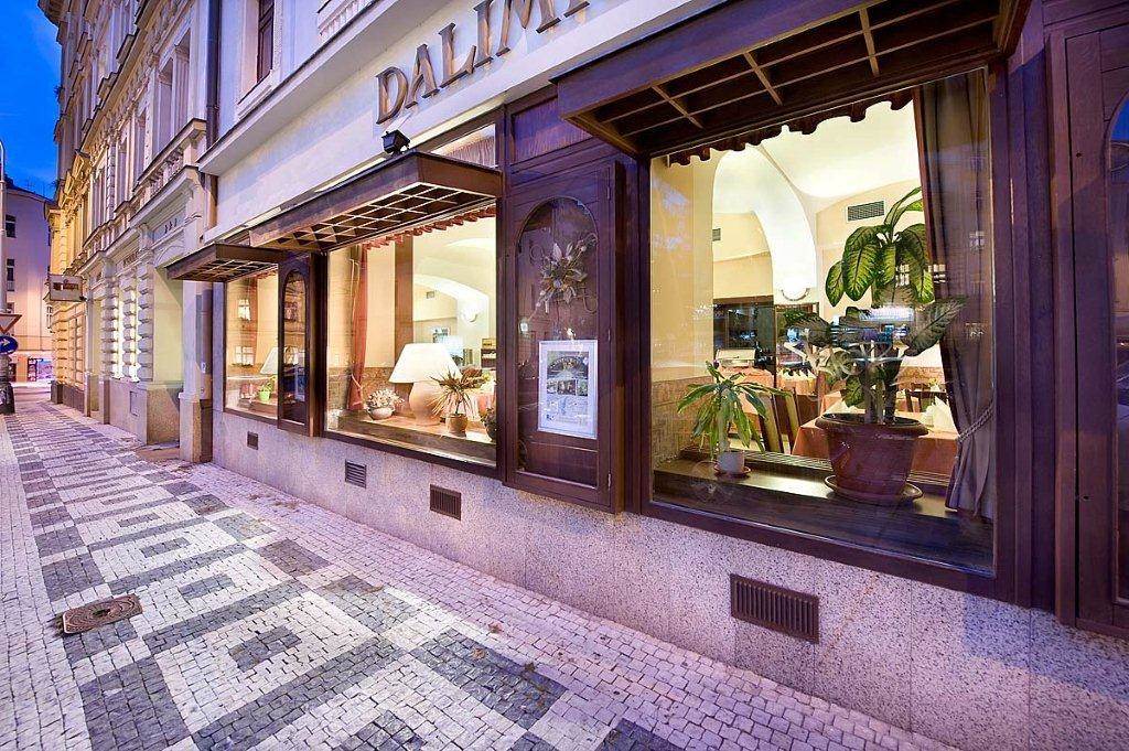 Hotel Dalimil Прага Екстериор снимка