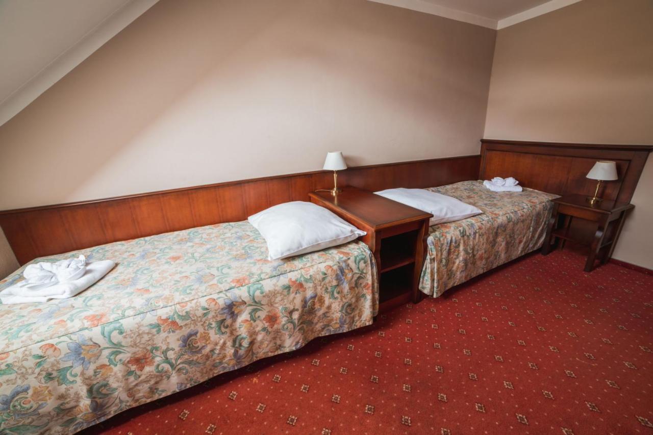 Hotel Dalimil Прага Екстериор снимка