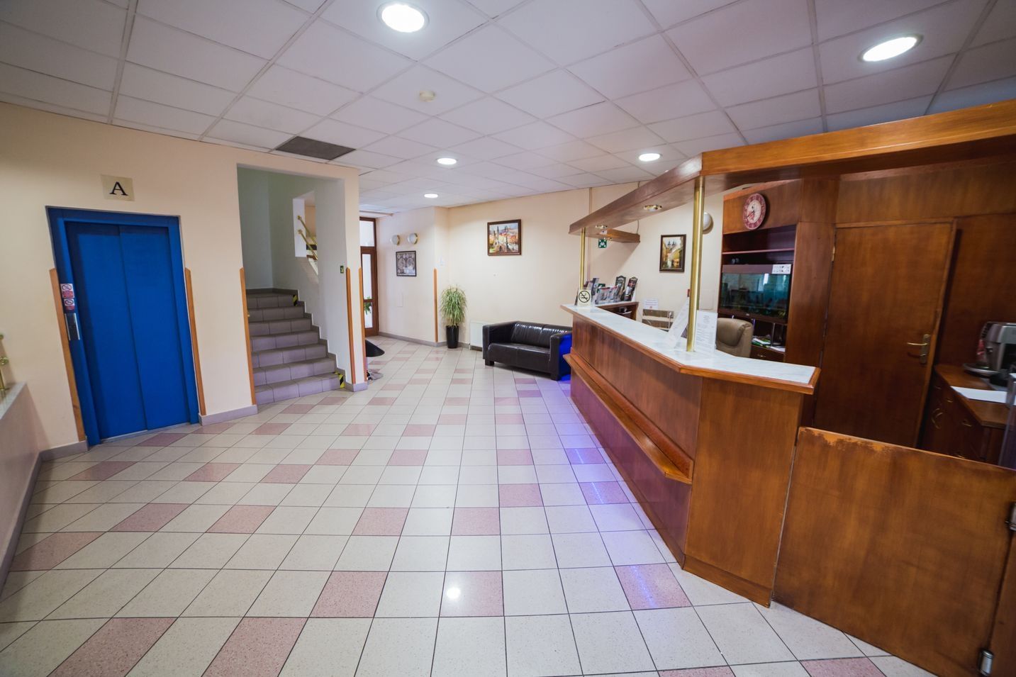 Hotel Dalimil Прага Екстериор снимка